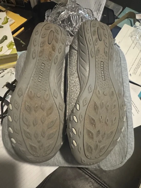 Skechers Women's Gray Knit Slip-On Loafer SZ 6.5 - Picture 5 of 15